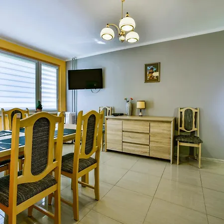 Appartement U Joli W Kolobrzegu Podczele - 2 Sypialnie, 50m2, Wifi I Parking Za Darmo! Kołobrzeg